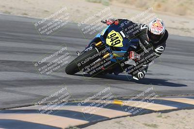 media/Sep-20-2025-Race Pace (Sat) [[d4e1b33f4d]]/Non Verified/Turn 4 Inside (8am)/